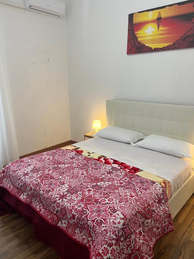 Colosseo Guest House Gil روما المظهر الخارجي الصورة