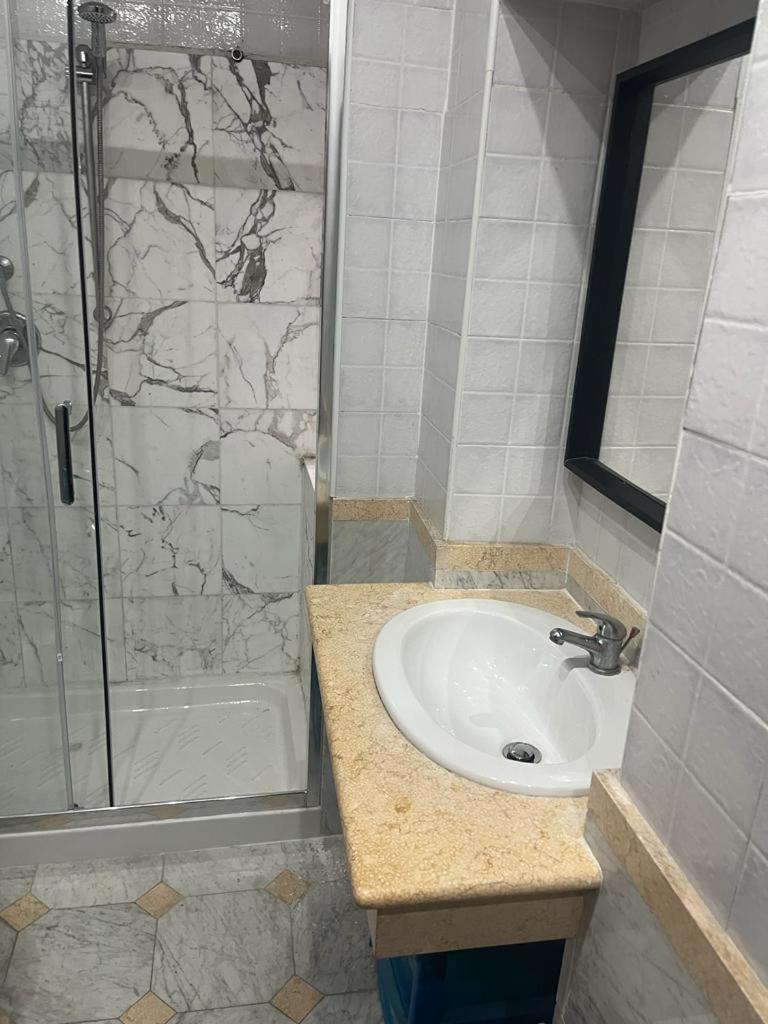 Colosseo Guest House Gil روما المظهر الخارجي الصورة