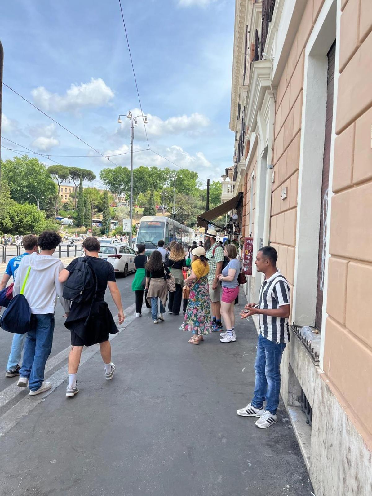 Colosseo Guest House Gil روما المظهر الخارجي الصورة