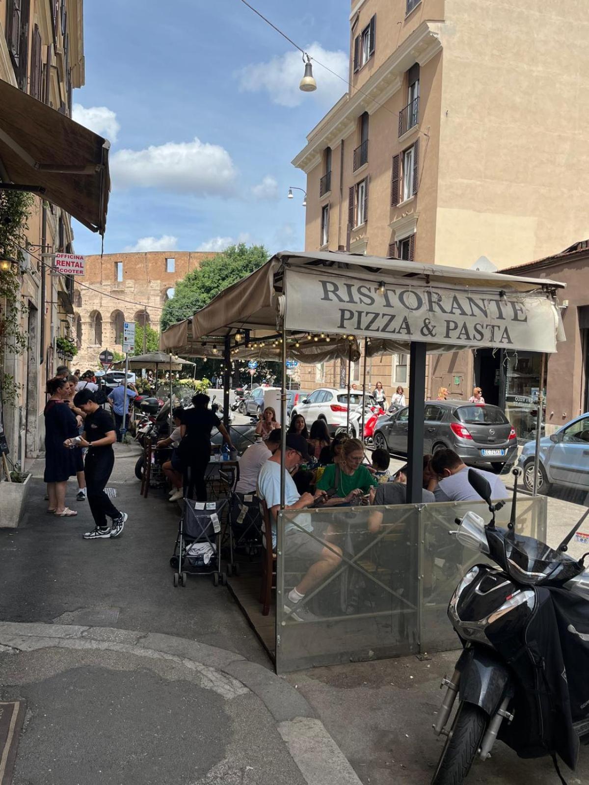 Colosseo Guest House Gil روما المظهر الخارجي الصورة