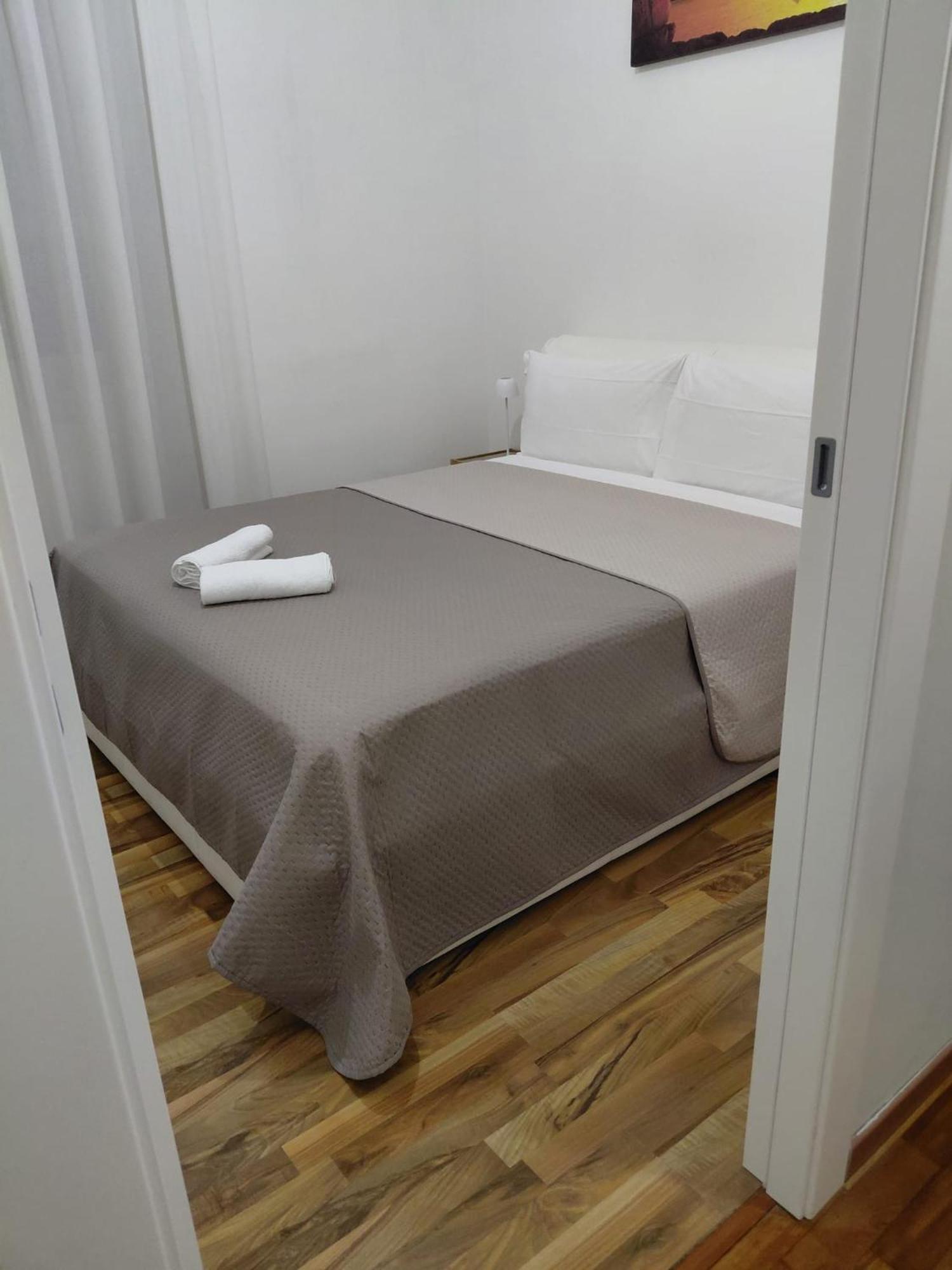 Colosseo Guest House Gil روما المظهر الخارجي الصورة